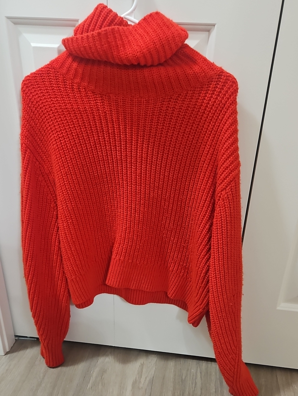 H&M Red Turtleneck Chunky Knit Sweater - Women